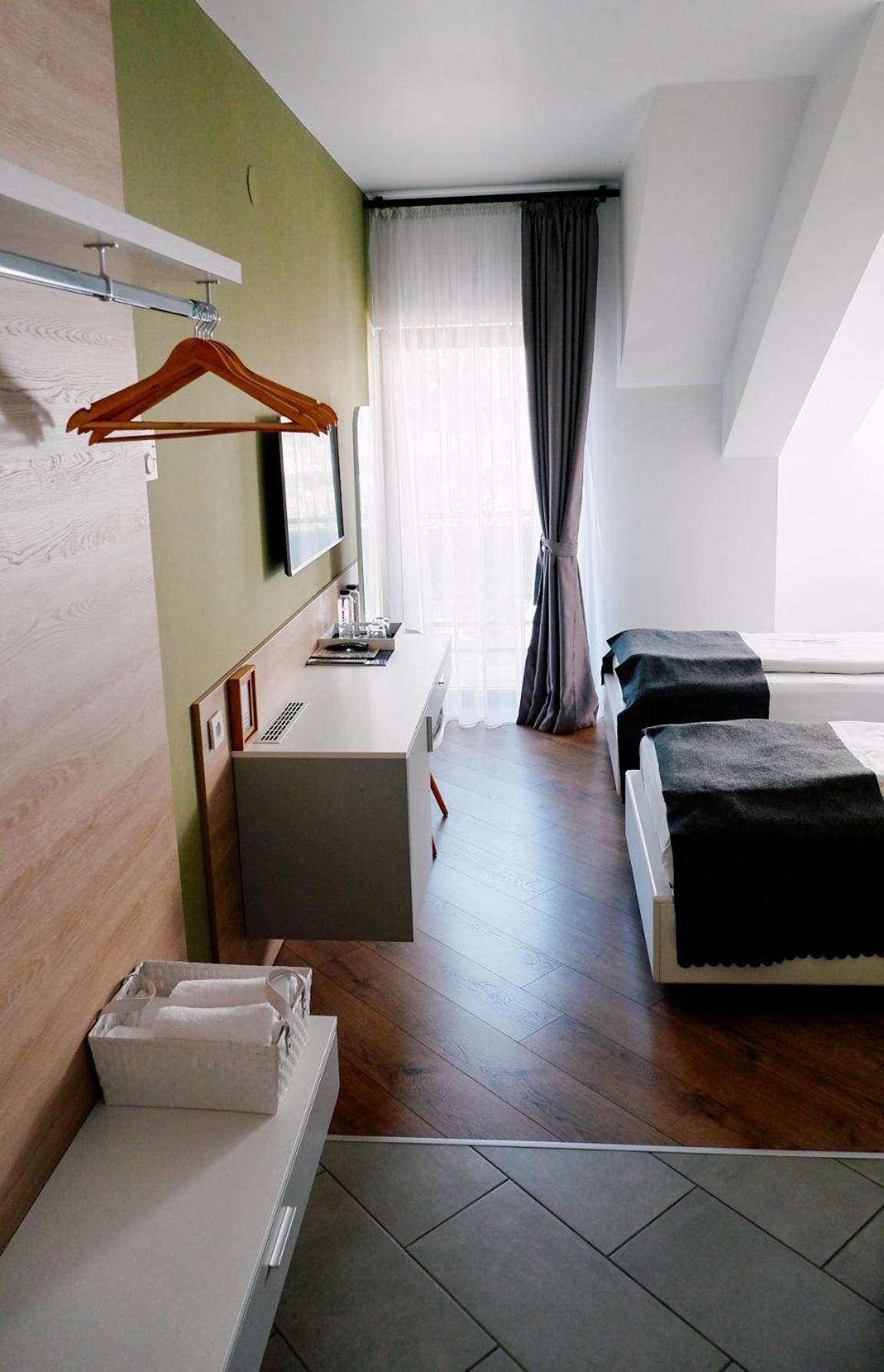 Casa M Hotel Oradea Buitenkant foto