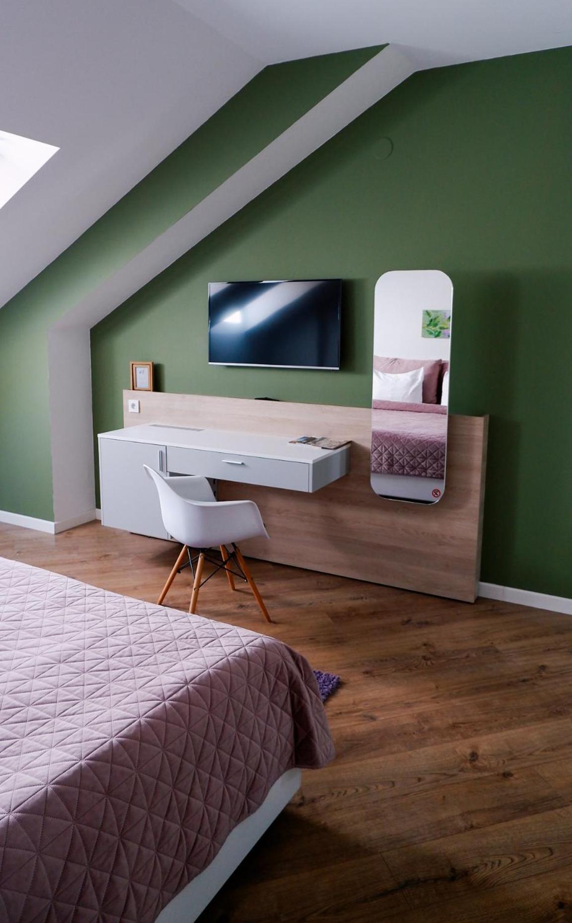Casa M Hotel Oradea Buitenkant foto